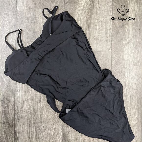 Amzbrly Wrap Around Tie Front One Piece Swimsuit Size M - Picture 2 of 2